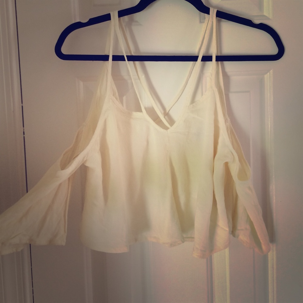 open shoulder cross back tobi top